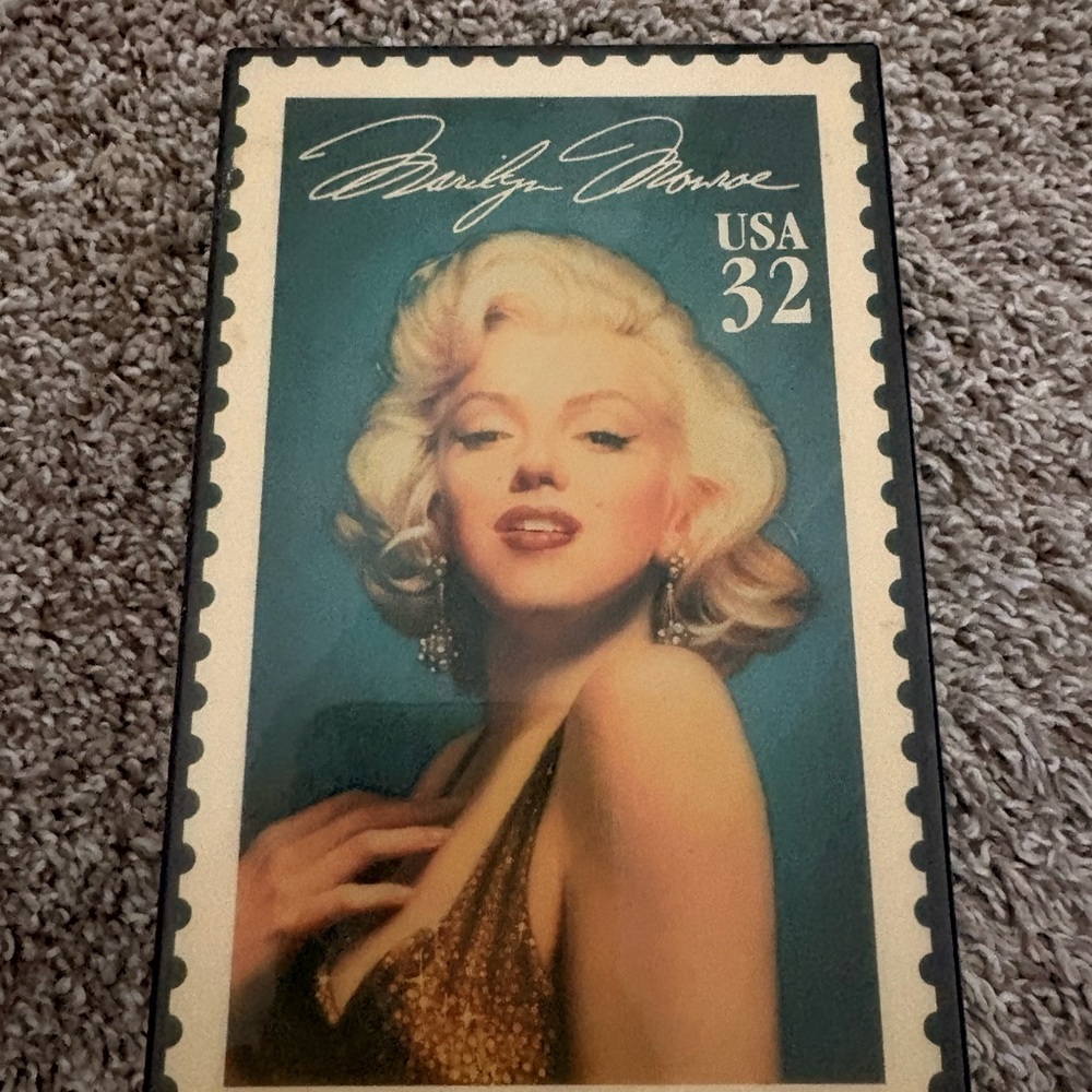 Marilyn Monroe USA 32 Collectors Music/Jewelry Box